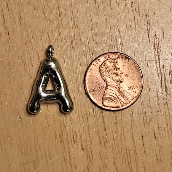 Initial 'F' Pendant Stainless Steel - Picture 3 of 11